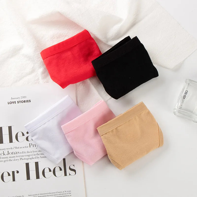 4PCS Women's Cotton Thong Underwear – Sexy, Comfortable, 22-34 Inch Waist | Europe & US Sizes