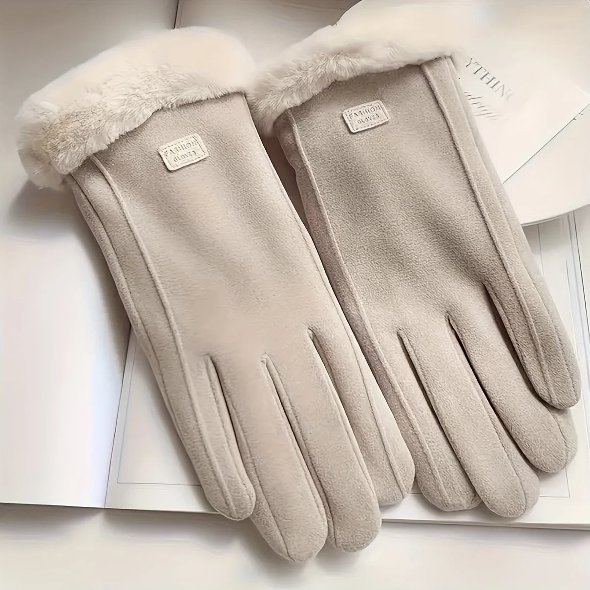 Beige Touchscreen Winter Gloves – Thick Plush-Lined Warm Outdoor Leisure Gloves for Comfortable Cold-Weather Protection