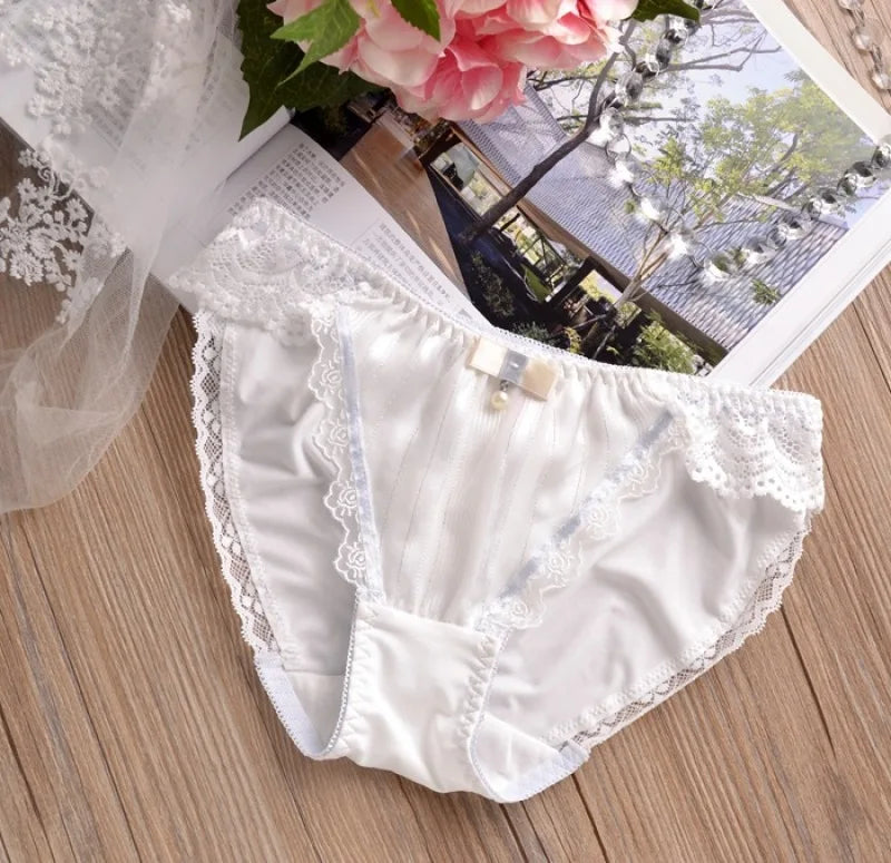 Milk Silk Women's Cute Lace Low Waist Panties Sweet Style Seamless Underwear