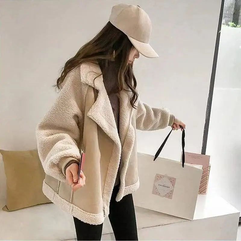 Chic Suede Lamb Fur Jacket Loose Fit Plus Size Cotton Coat Autumn Winter Fashion Outerwear for Plump Sisters