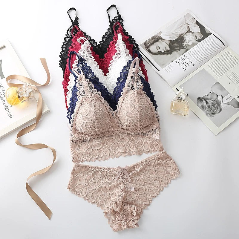 Women’s Sexy Lace Underwear Set – Seamless Wire-Free Bra & Hollow Out Panty, Embroidered Lingerie Intimates