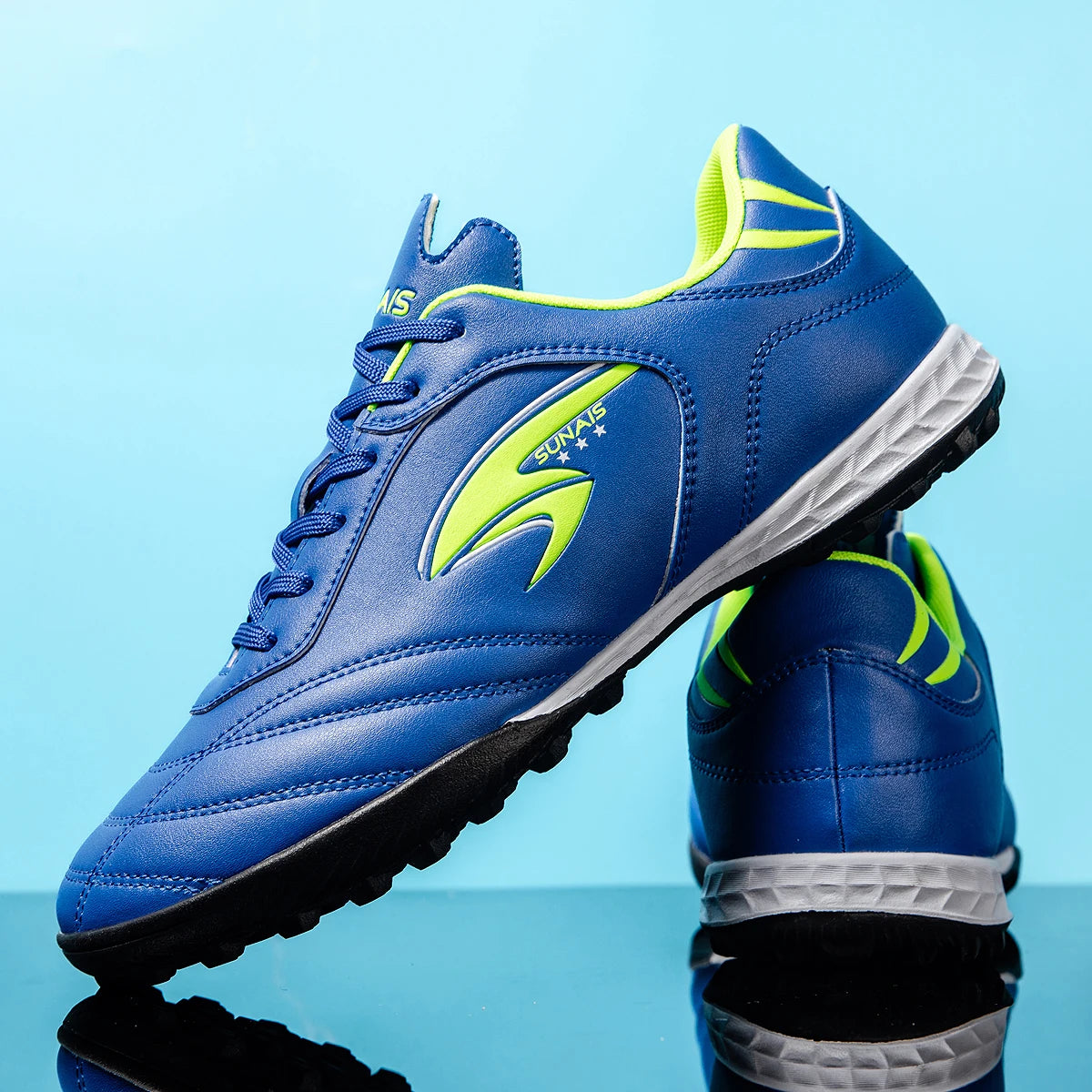 Professional Men's Soccer Shoes – TF Short Nail Outdoor Sports Shoes for Artificial Turf Training & Grip