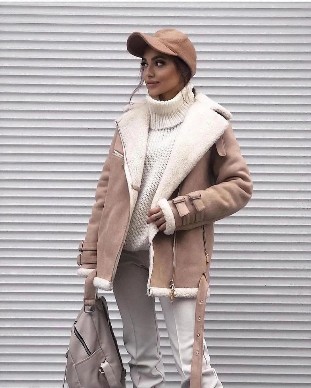 New Women's Extra Thick Warm Lamb Feather Rider Jacket with Faux Fur