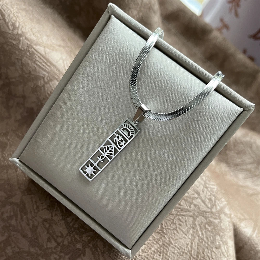 Stainless Steel Punk O-Shaped Pendant Necklace | Exaggerated Chunky Snake Blade Chain for Men & Women | Grunge Steampunk Jewelry