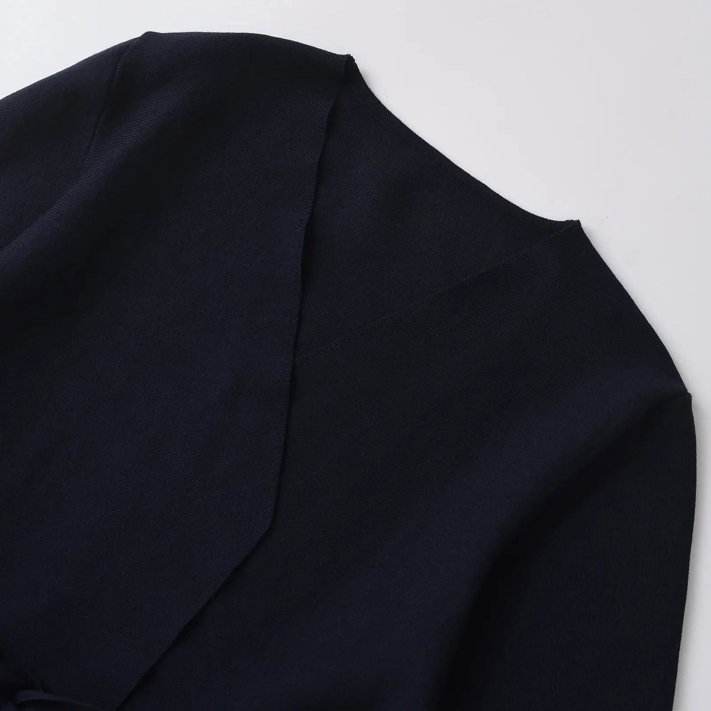 Damenblazer mit Schulterpolstern und Gürtel, Retro-Stil, V-Ausschnitt, lange Ärmel, vielseitiger Damenmantel 9598/128