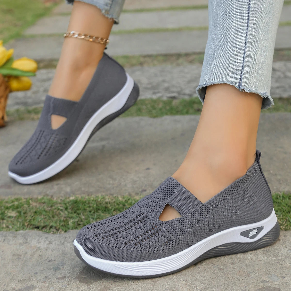 Women’s Summer Casual Sneakers – Lightweight Flat Solid Shoes, Four-Season Everyday Footwear