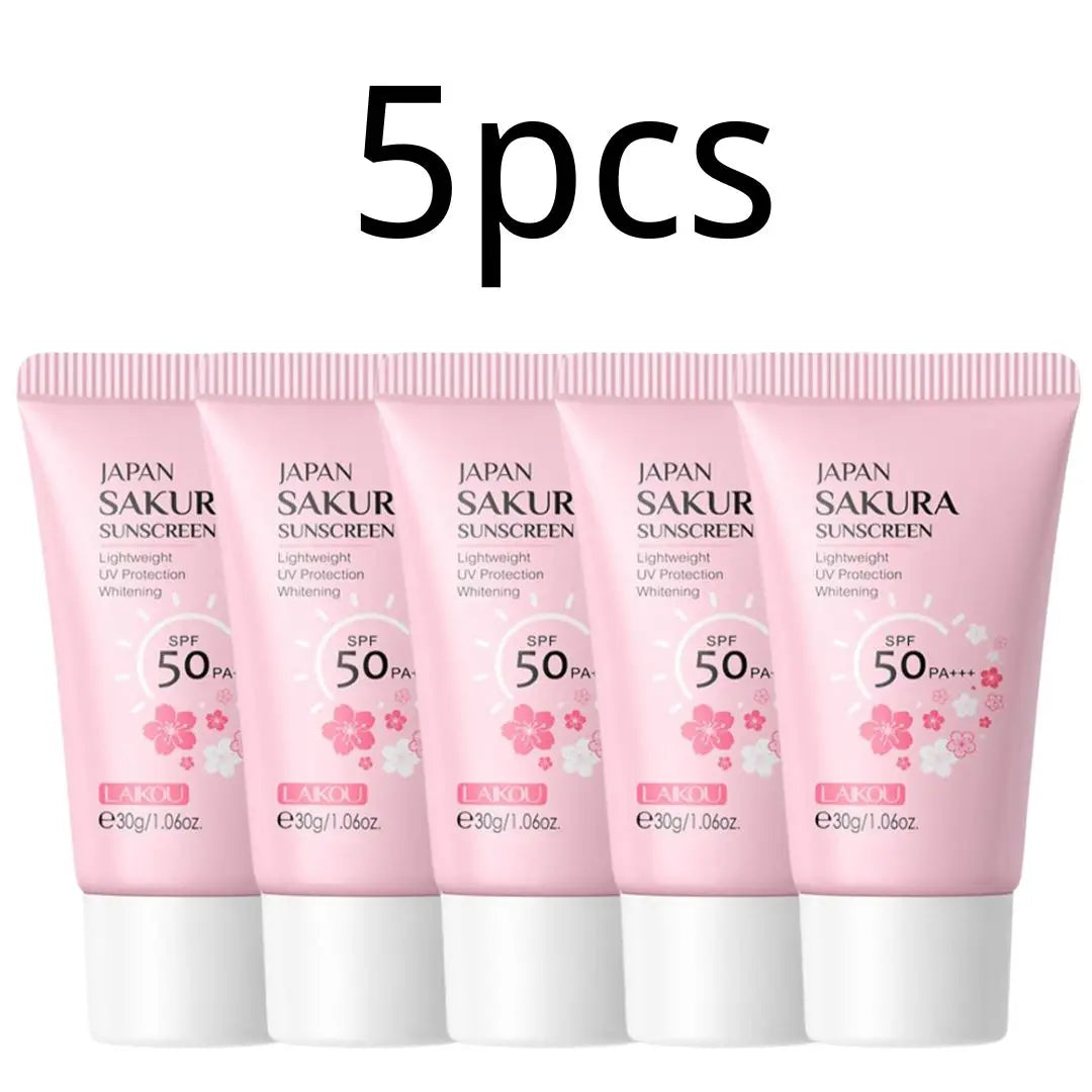 كريم ساكورا الواقي من الشمس SPF50 • حماية من الأشعة فوق البنفسجية وترطيب الوجه والجسم • التحكم في الزيوت والعناية بتفتيح البشرة