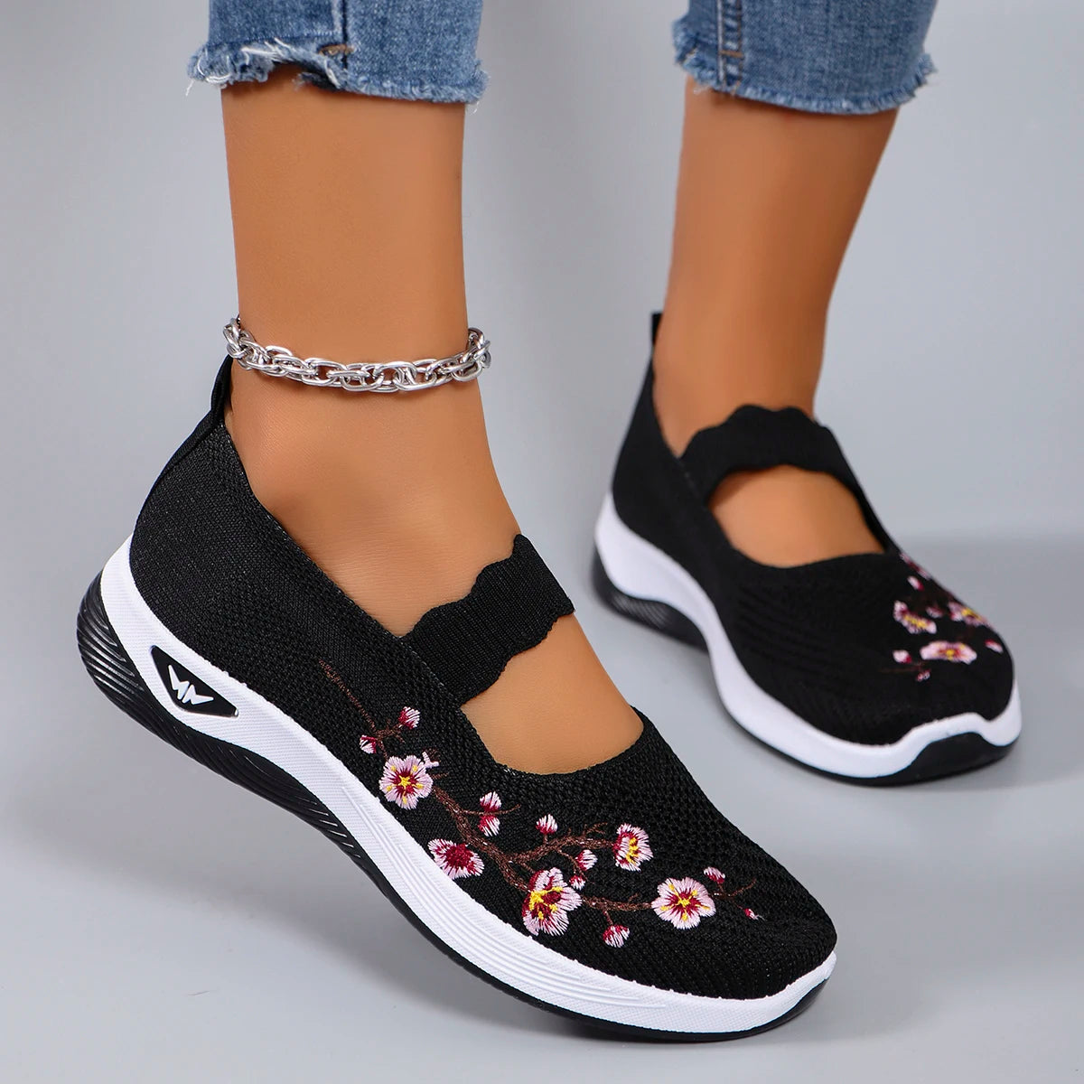 Women’s Summer Breathable Mesh Flat Shoes – Casual Sports Sneakers with Free Shipping Clearance