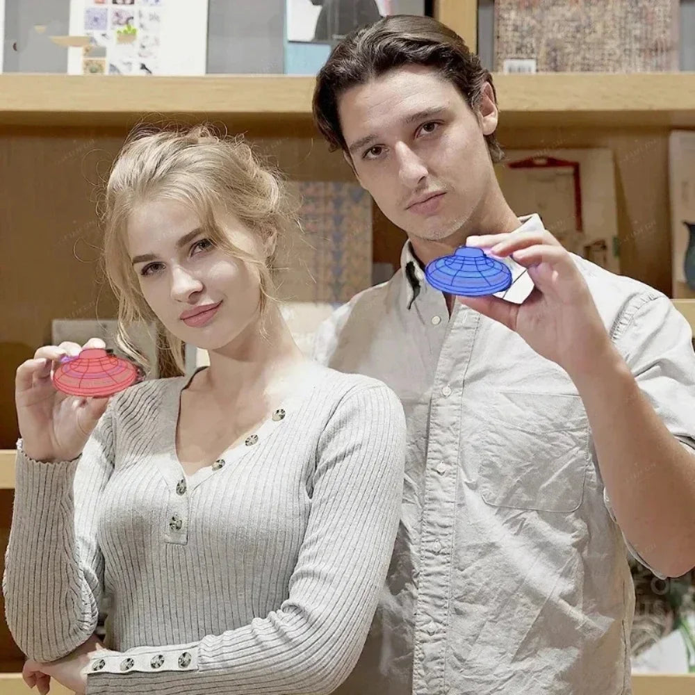 لعبة طائرة هليكوبتر سحرية طائرة دوارة - كرة صغيرة تحوم بإضاءة LED للأطفال، هدية طائرة بدون طيار بلمسة إصبع