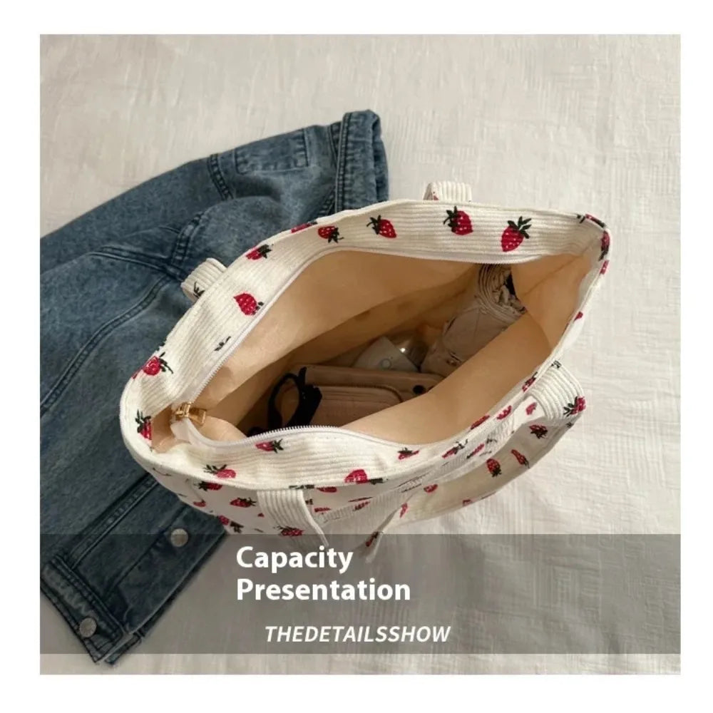 حقيبة توت نسائية من قماش مخملي بلون الفراولة • حقيبة كتف كبيرة السعة • حقيبة يد عصرية كاجوال للشاطئ والتنقل