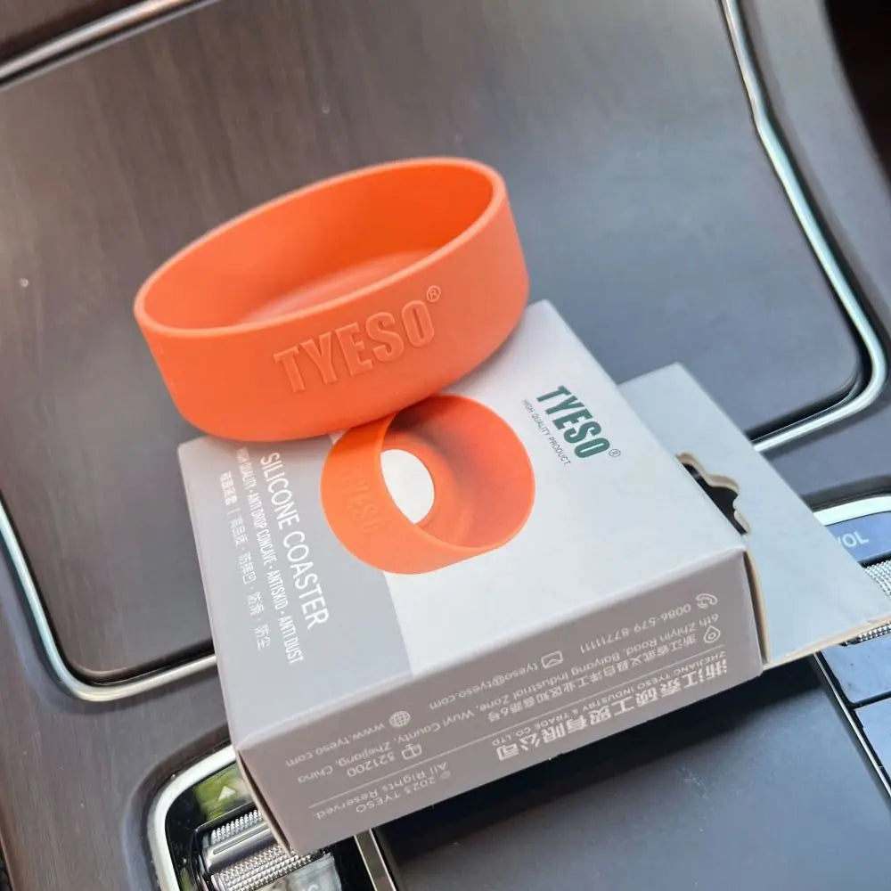 غطاء زجاجة TYESO العالمي المصنوع من السيليكون - غلاف سفلي متين ومضاد للانزلاق للزجاجات التي يبلغ قطرها 71-77 مم**