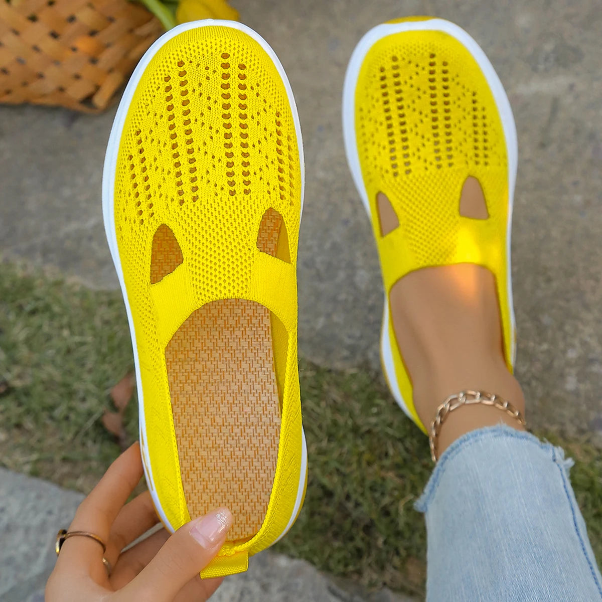 Women’s Summer Casual Sneakers – Lightweight Flat Solid Shoes, Four-Season Everyday Footwear