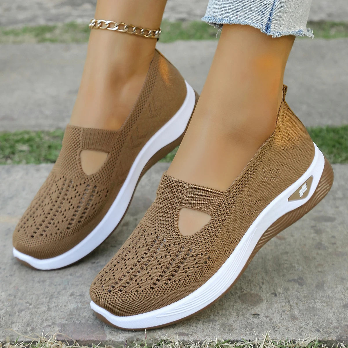 Women’s Summer Casual Sneakers – Lightweight Flat Solid Shoes, Four-Season Everyday Footwear
