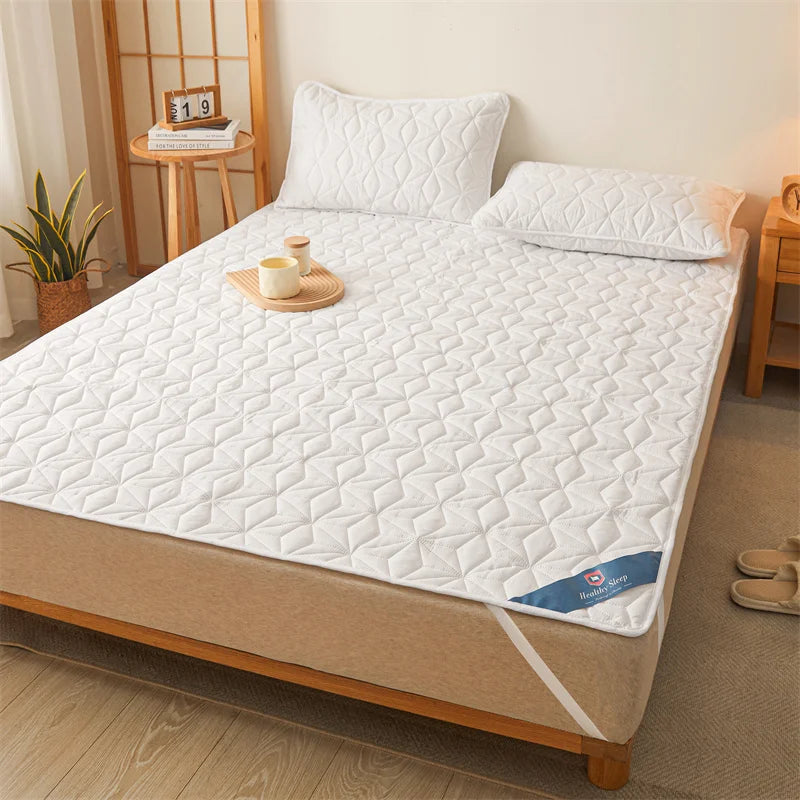 Waterproof Quilted Mattress Topper with Elastic Band – Winter Bed Protector for Single & Double Beds